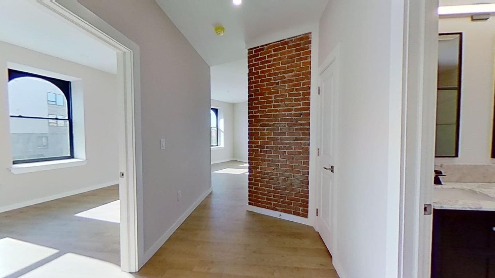 Philadelphia Apartment: 3859 Lancaster Ave