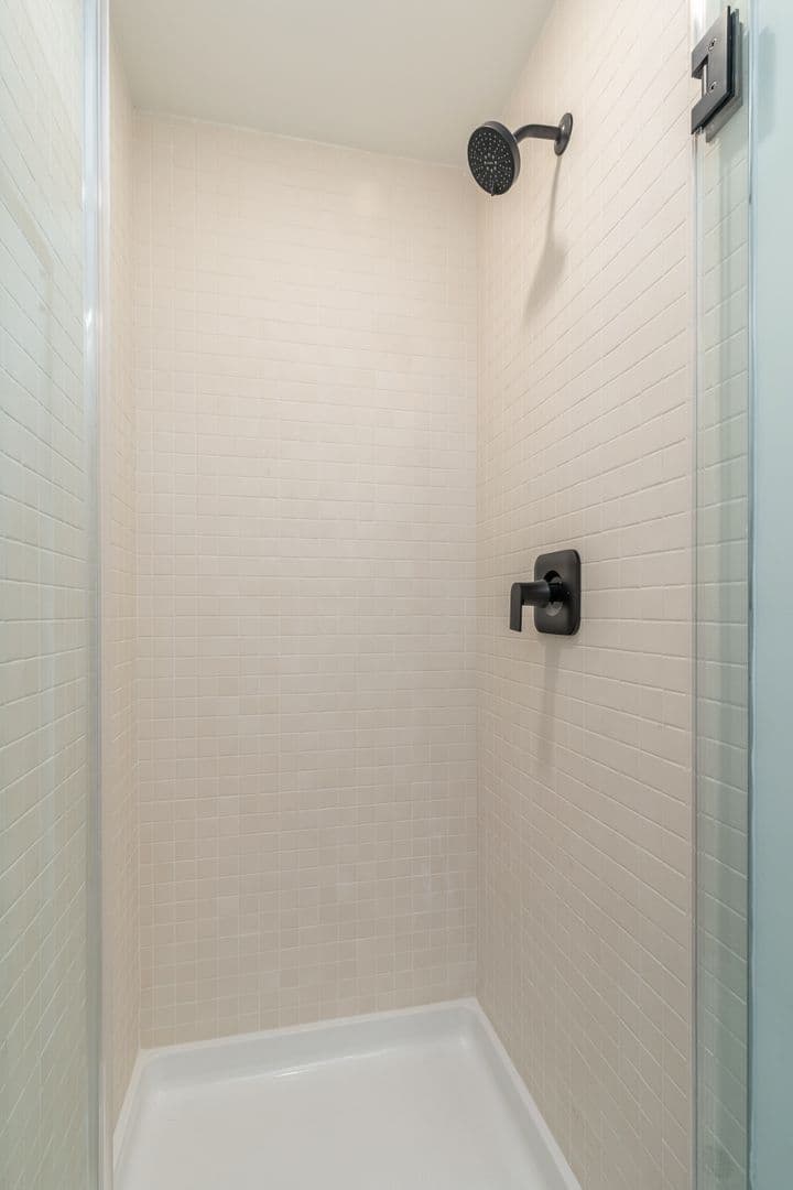 Philadelphia Apartment: 2717-27 N Howard St