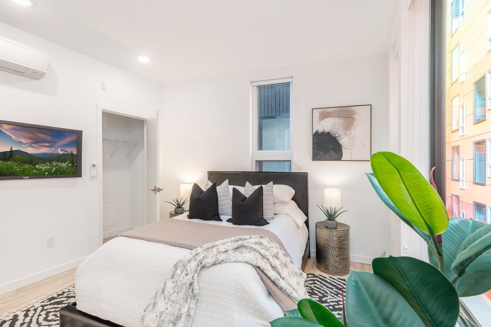 Philadelphia Apartment: 1131-39 N Front St