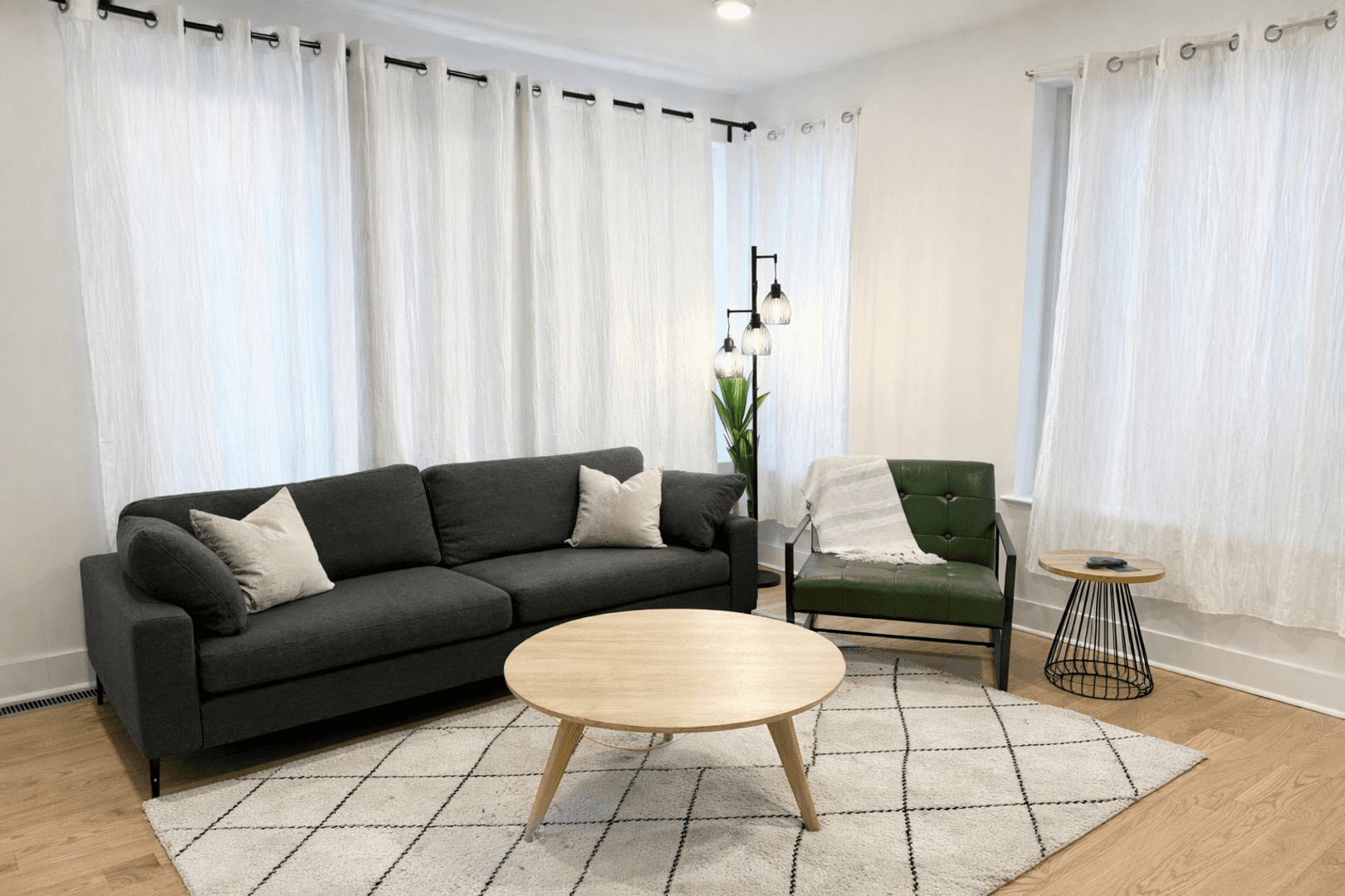 PHILADELPHIA Apartment: 4100 Ludlow St