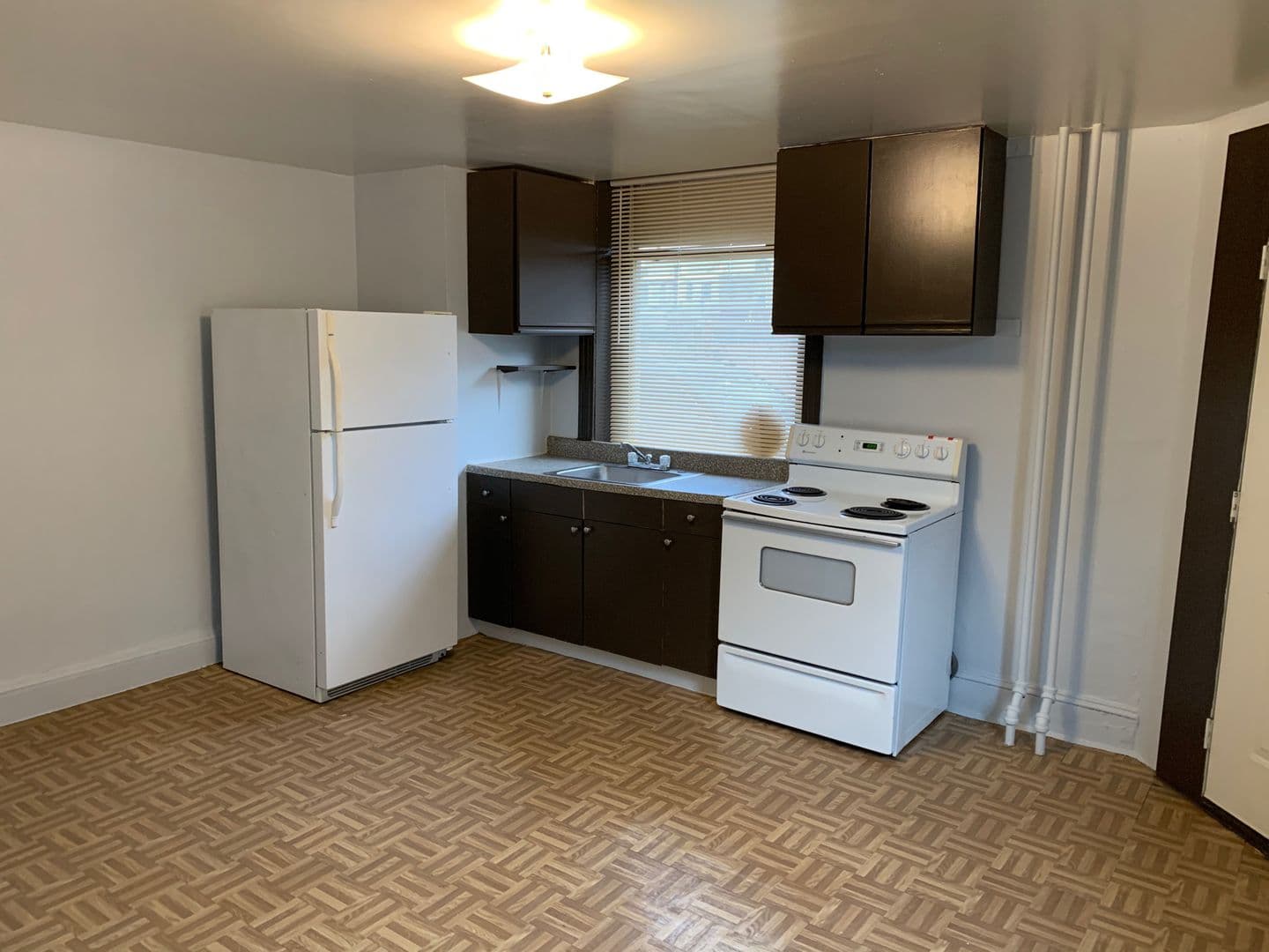 Philadelphia Apartment: 175 W Berks St