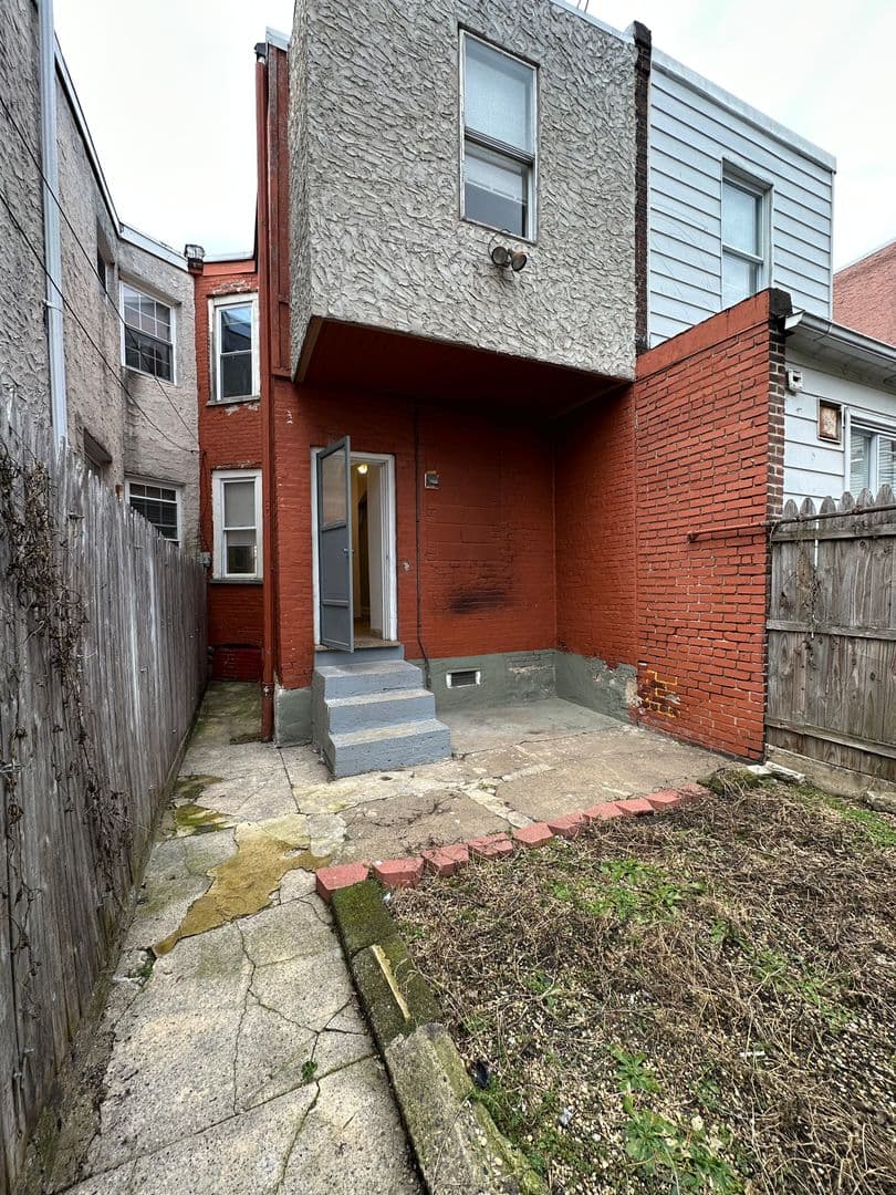Philadelphia House: 3185 Tulip St.