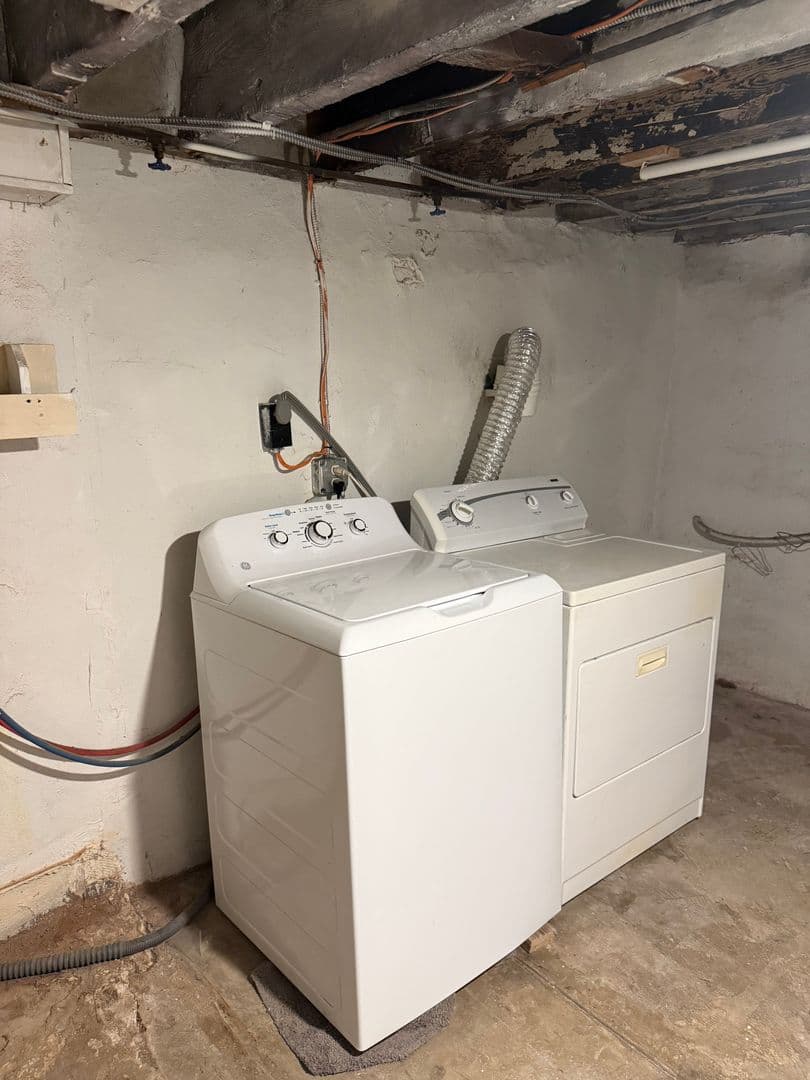 Philadelphia Apartment: 2633 E Monmouth St