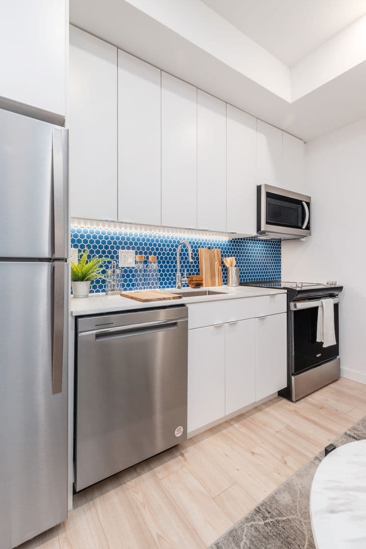 Philadelphia Apartment: 1131-39 N Front St