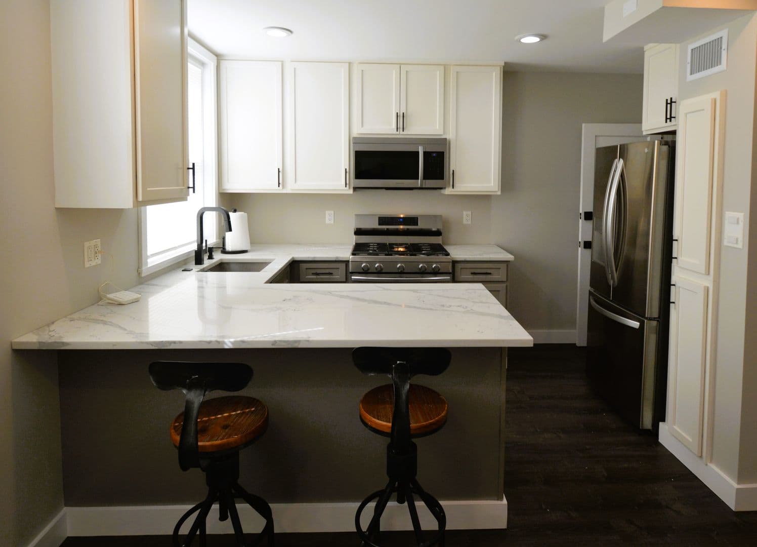 Philadelphia House: 1034 E Howell St