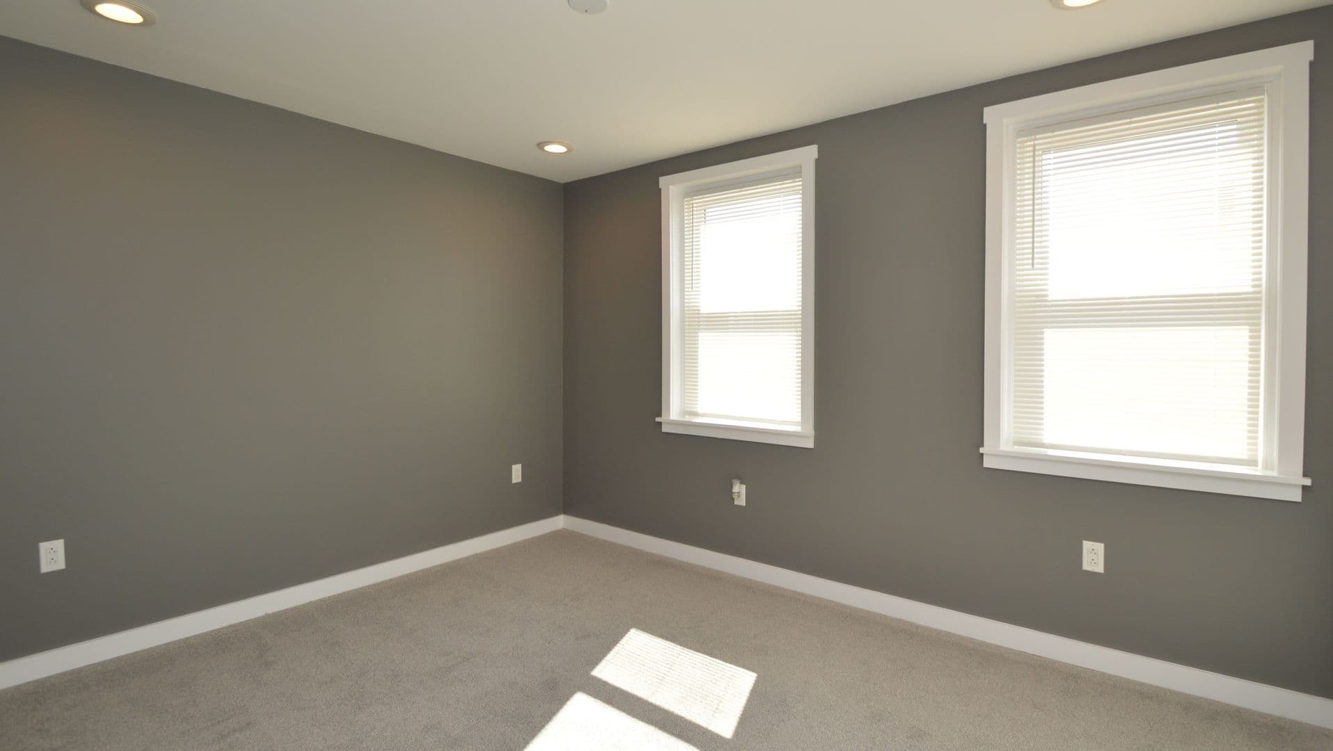 Philadelphia House: 1034 E Howell St