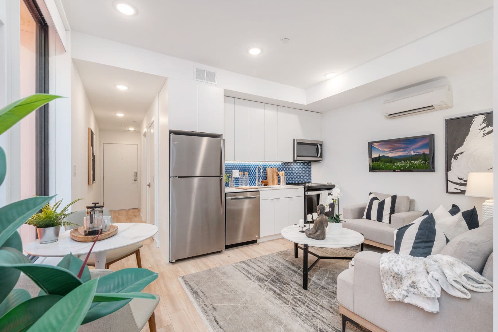 Philadelphia Apartment: 1131-39 N Front St