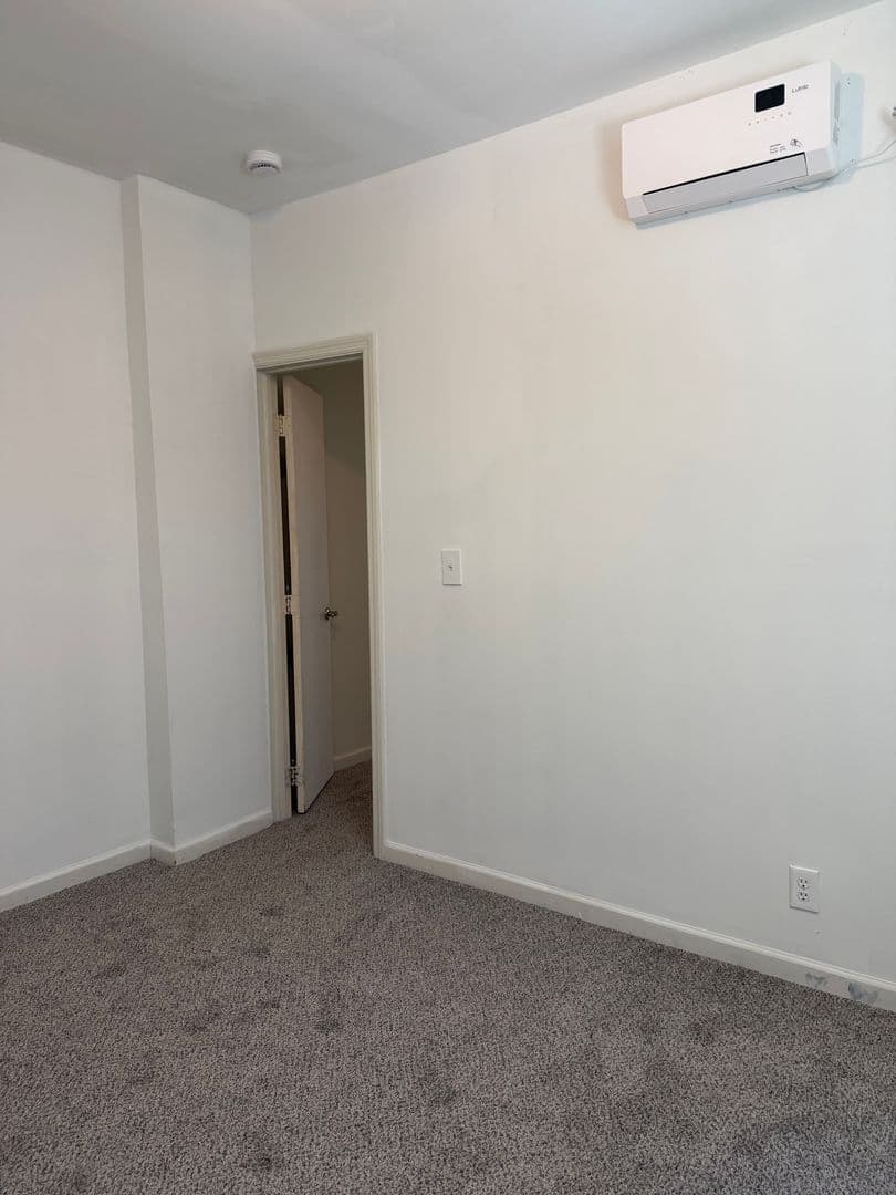 Philadelphia Apartment: 3156 Richmond St.