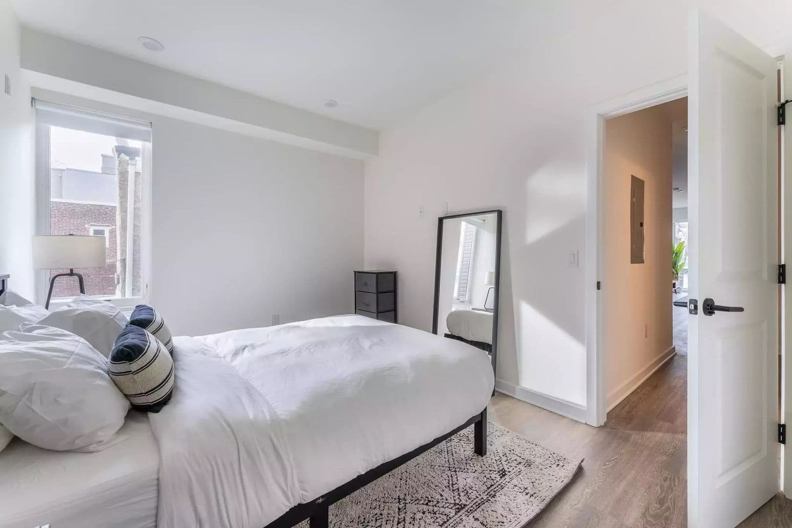 Philadelphia Apartment: 521 N 41st Street