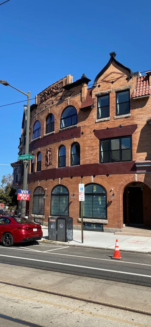 Philadelphia Apartment: 3859 Lancaster Ave