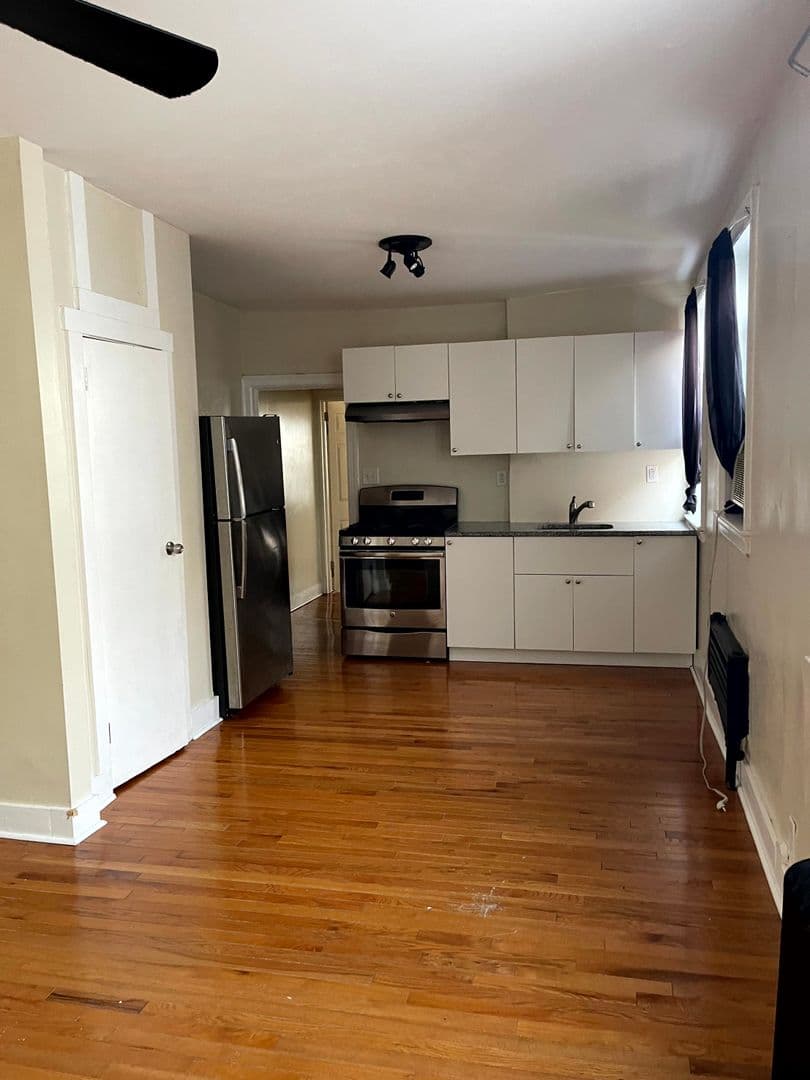 Philadelphia Apartment: 5236 Walnut Street