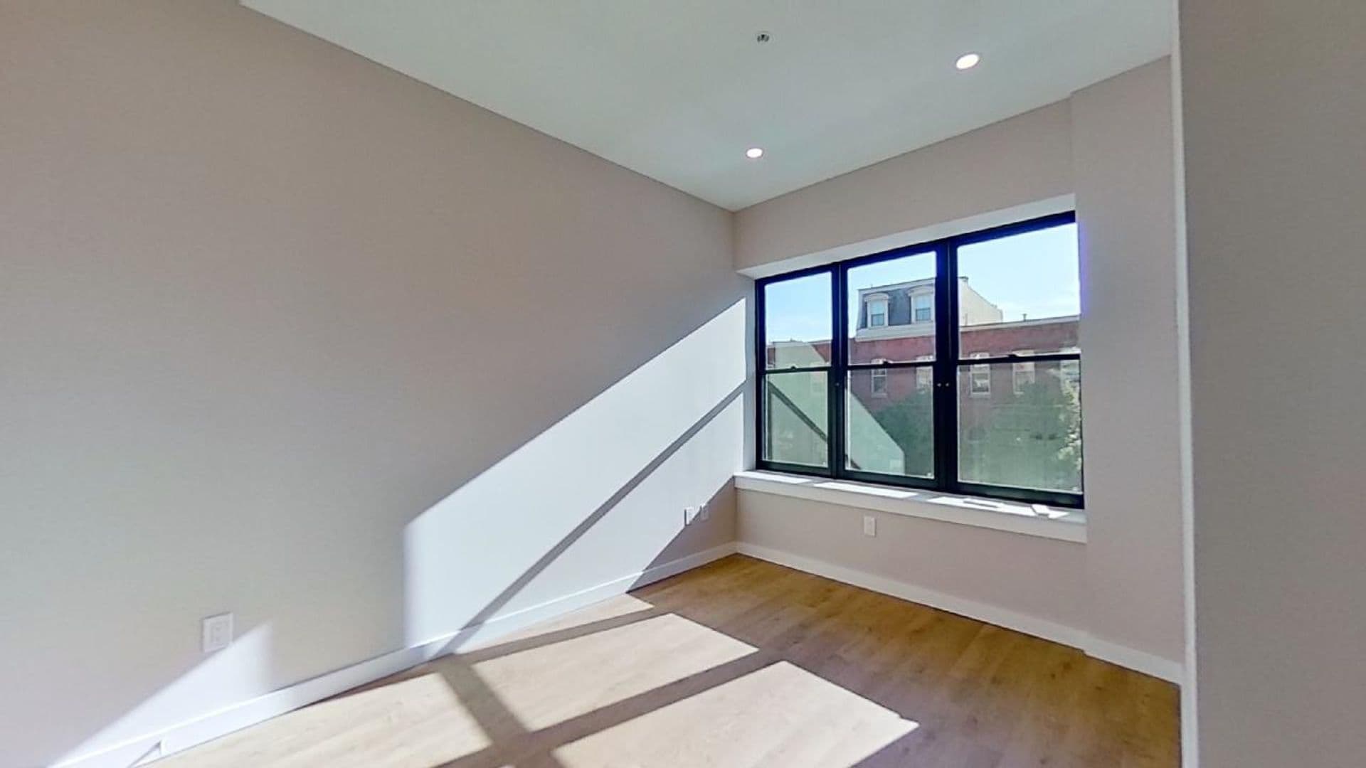 Philadelphia Apartment: 3859 Lancaster Ave