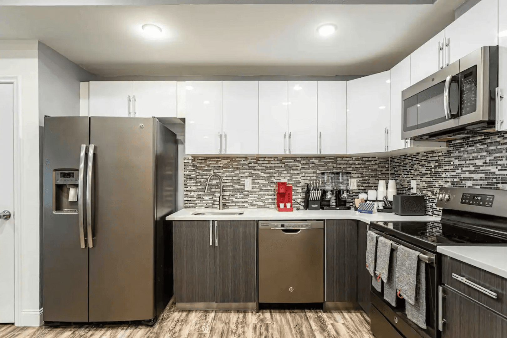 Philadelphia Apartment: 1257-59 N Newkirk St