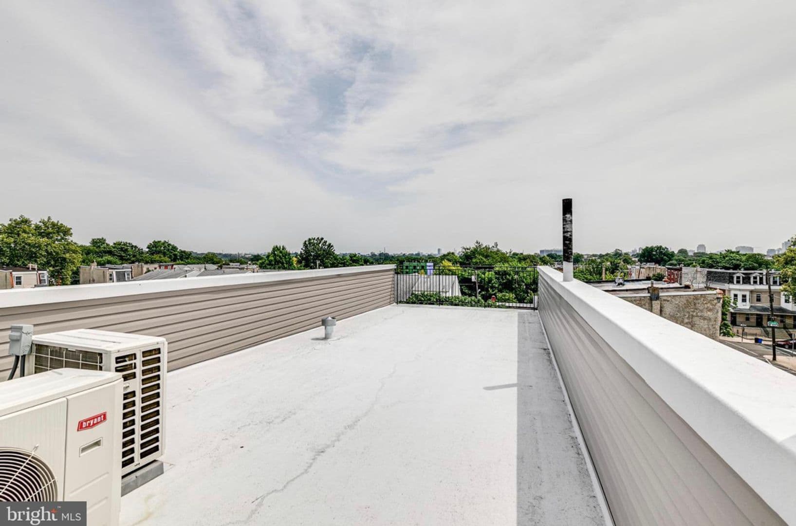 Philadelphia Apartment: 707 N 40th St