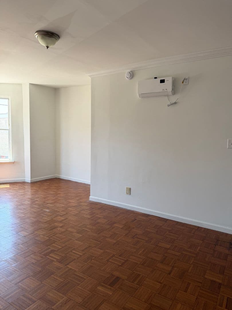 Philadelphia Apartment: 3156 Richmond St.