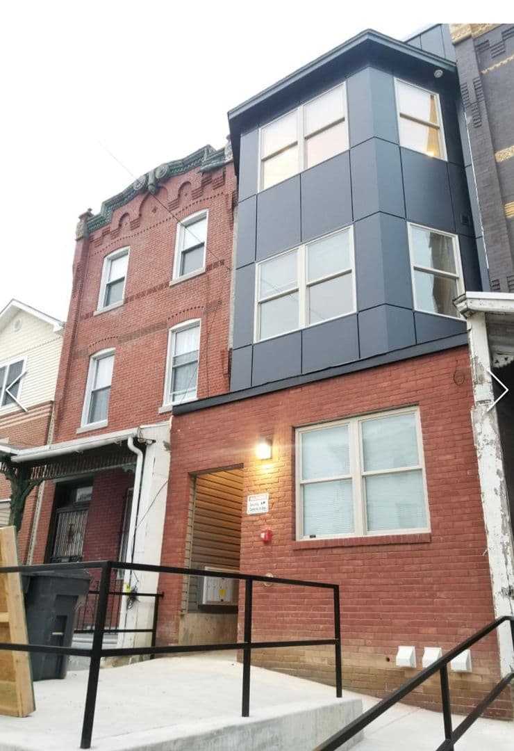 Philadelphia Apartment: 707 N 40th St