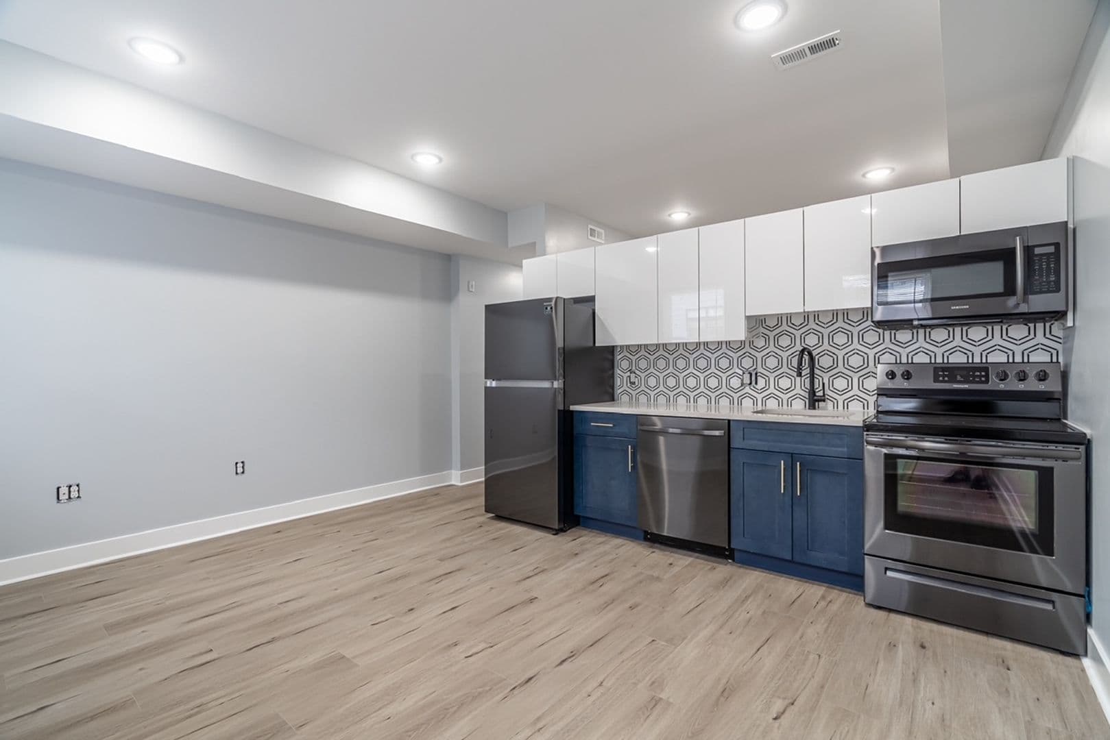 Philadelphia Apartment: 3936 Haverford Ave