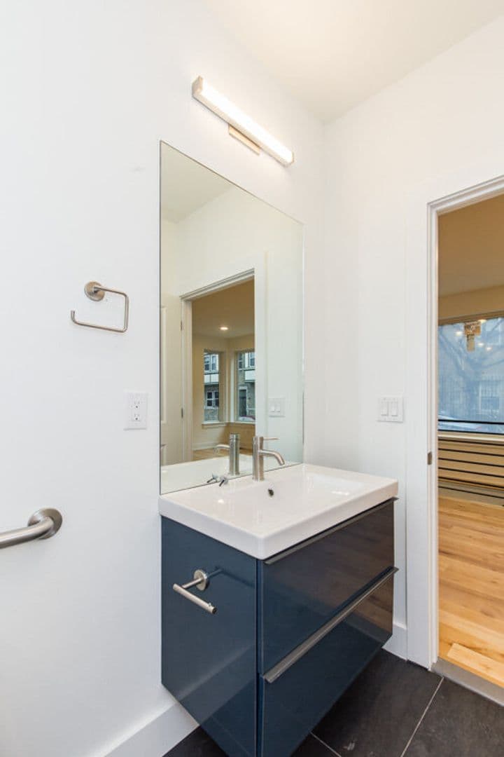 PHILADELPHIA Apartment: 4100 Ludlow St