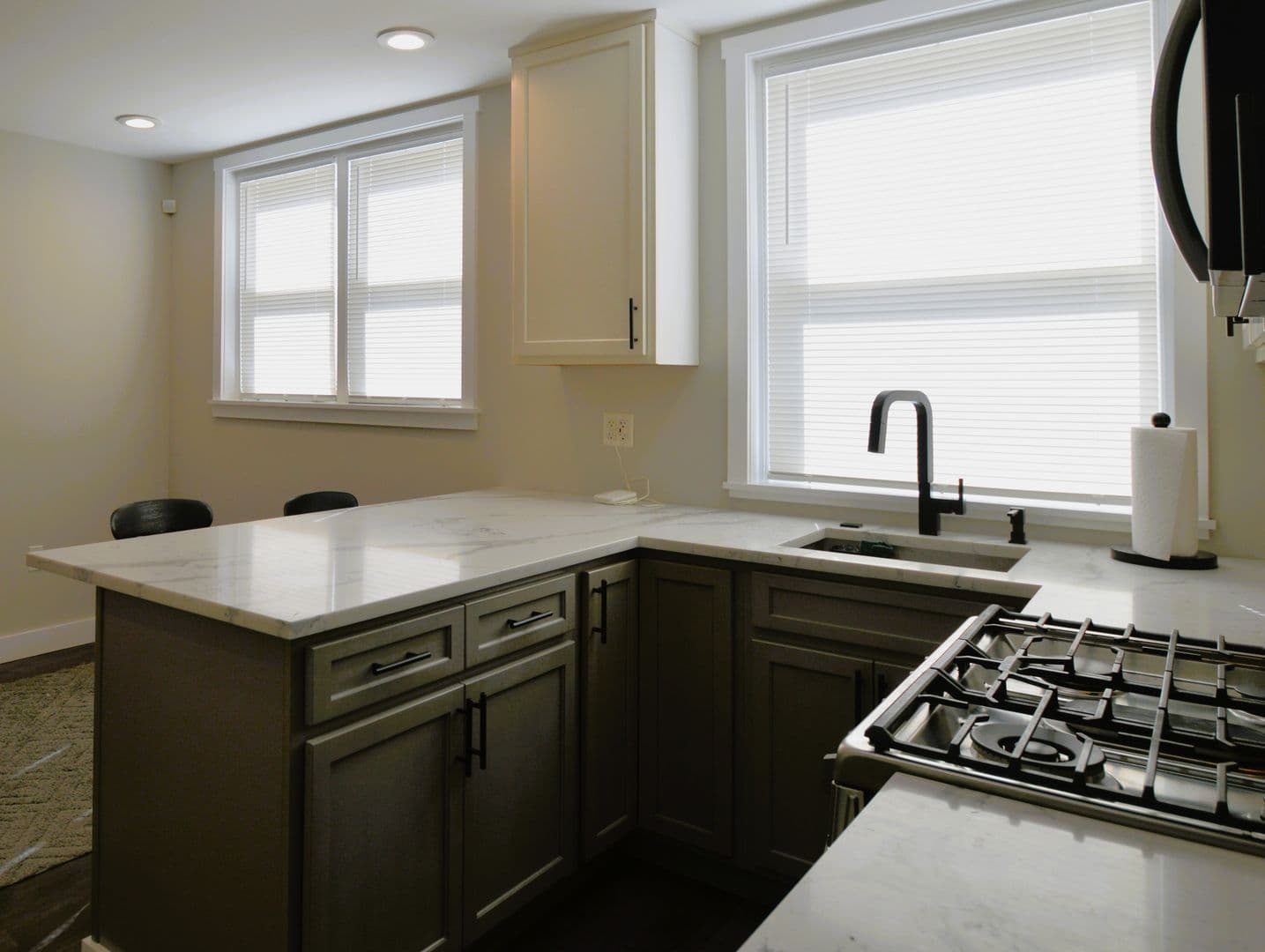 Philadelphia House: 1034 E Howell St