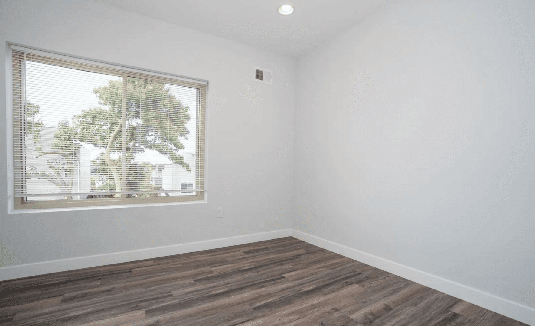 Philadelphia Apartment: 1261-63 N Newkirk St