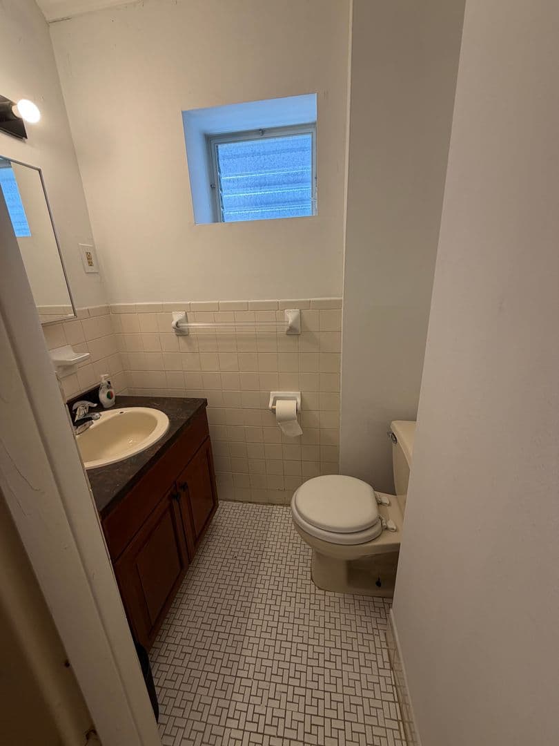 Philadelphia Apartment: 3156 Richmond St.