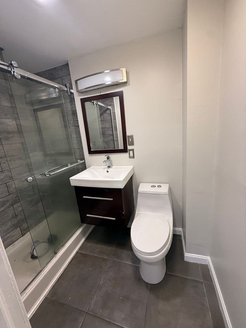 Philadelphia Apartment: 2633 E Monmouth St