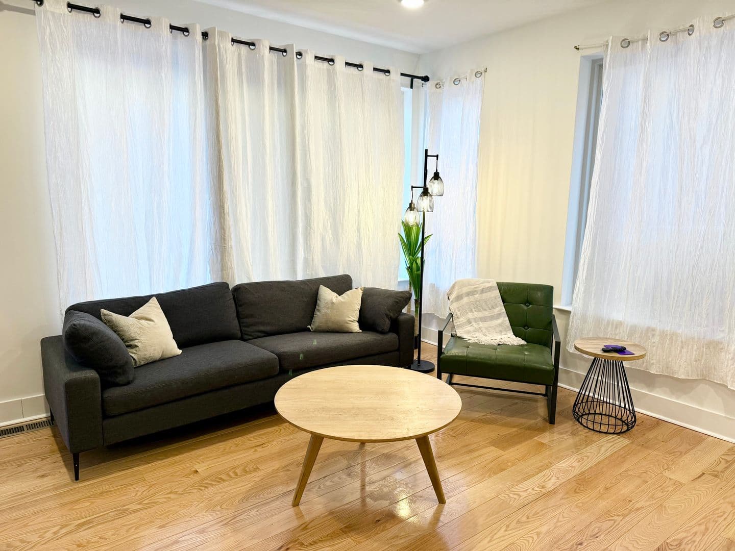 PHILADELPHIA Apartment: 4100 Ludlow St