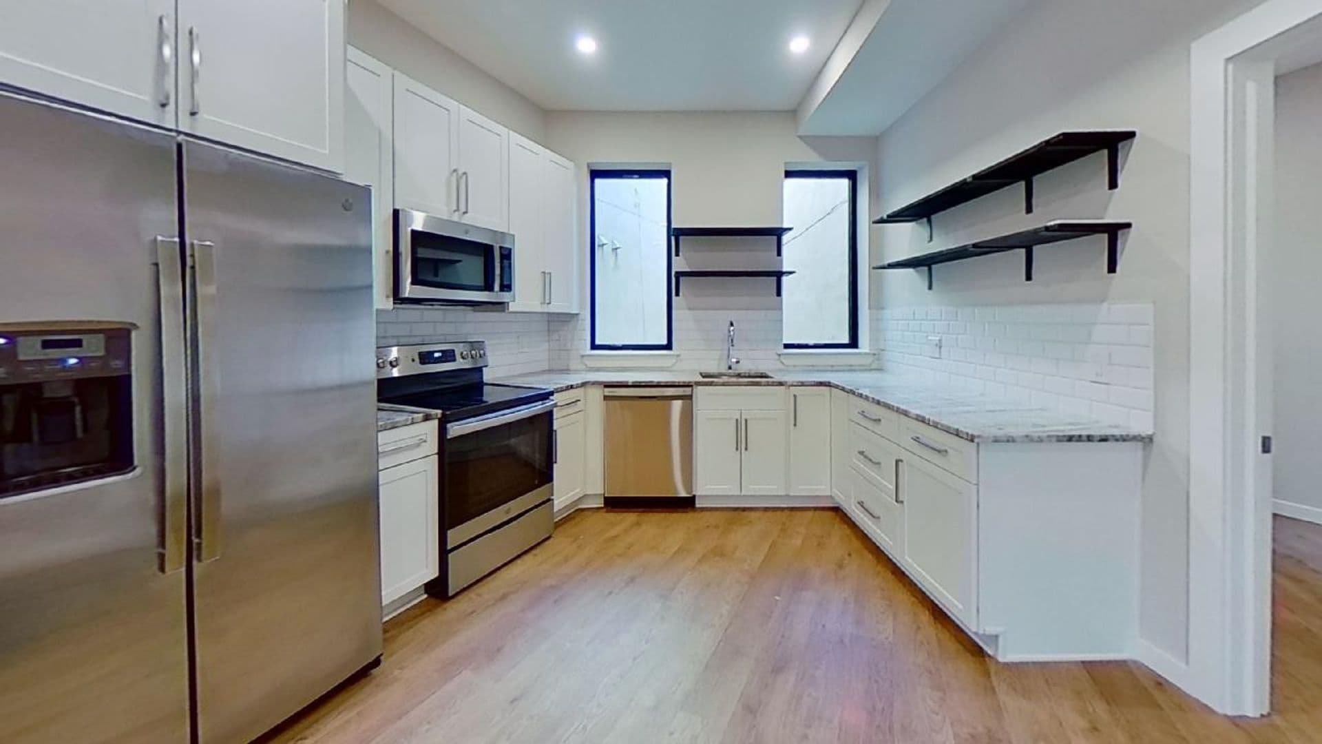 Philadelphia Apartment: 3859 Lancaster Ave