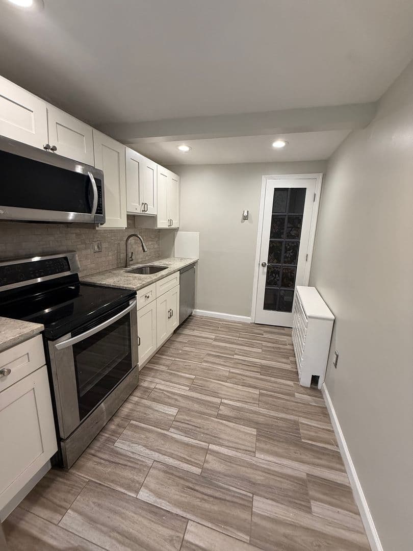 Philadelphia Apartment: 2633 E Monmouth St