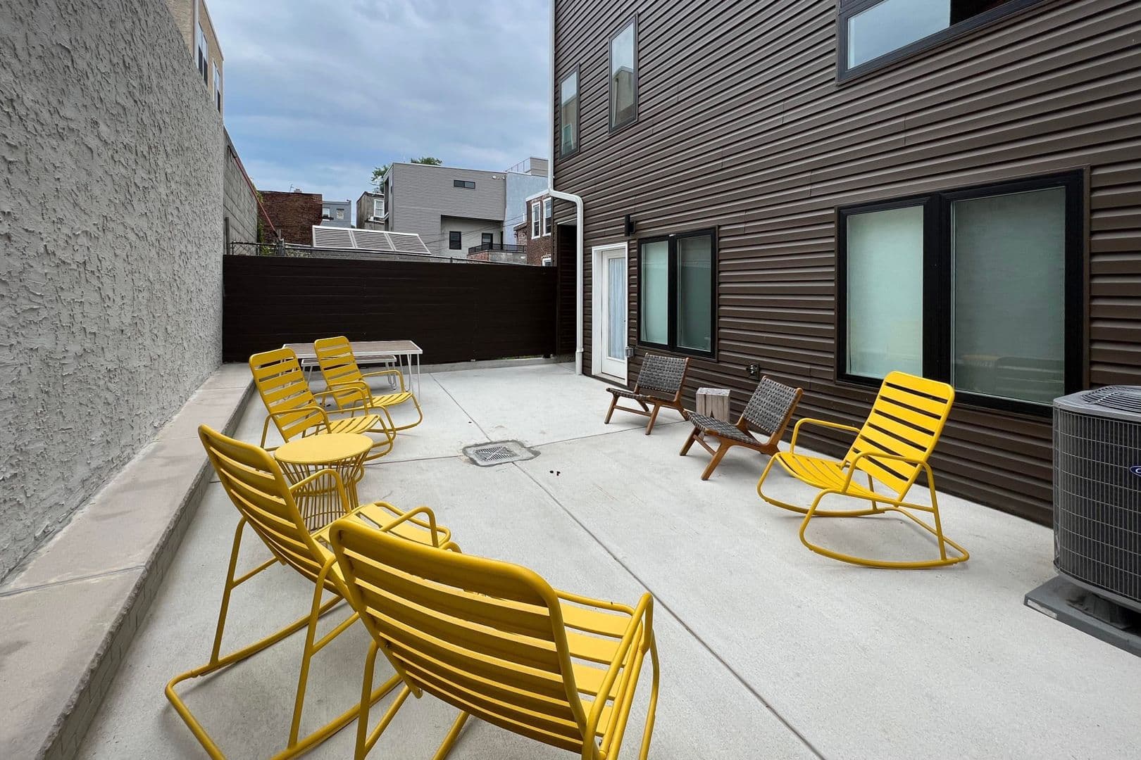 Philadelphia Apartment: 521 N 41st Street