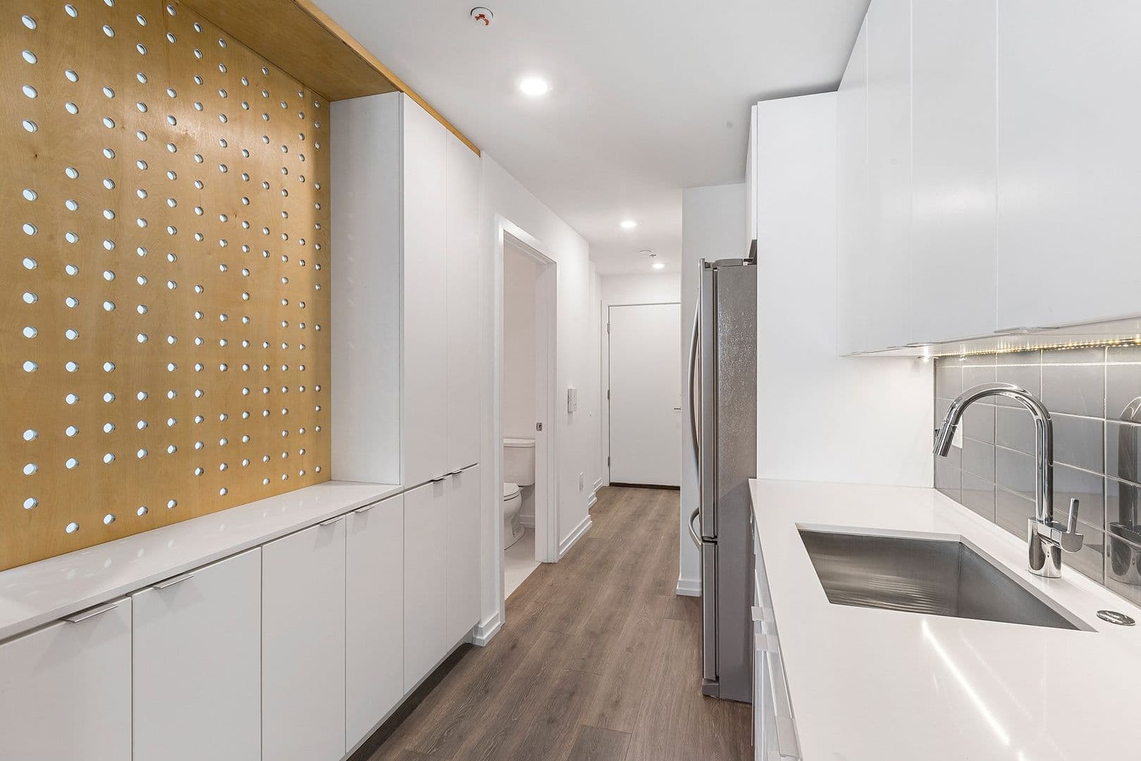 Philadelphia Apartment: 1229-31 N. Front St