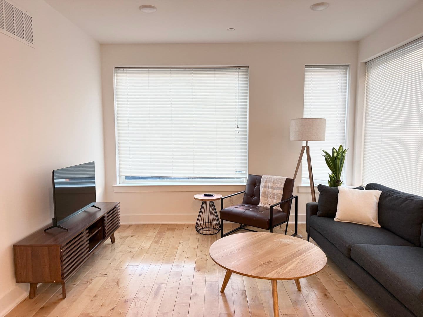 PHILADELPHIA Apartment: 4100 Ludlow St