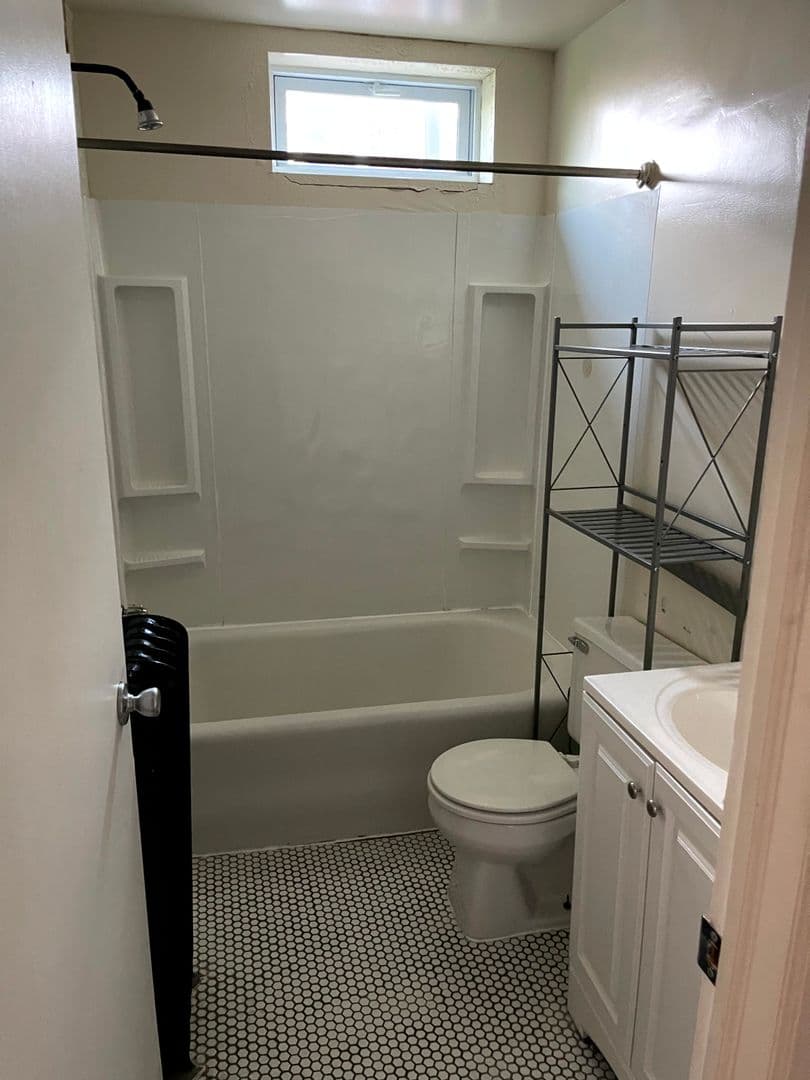 Philadelphia Apartment: 5236 Walnut Street