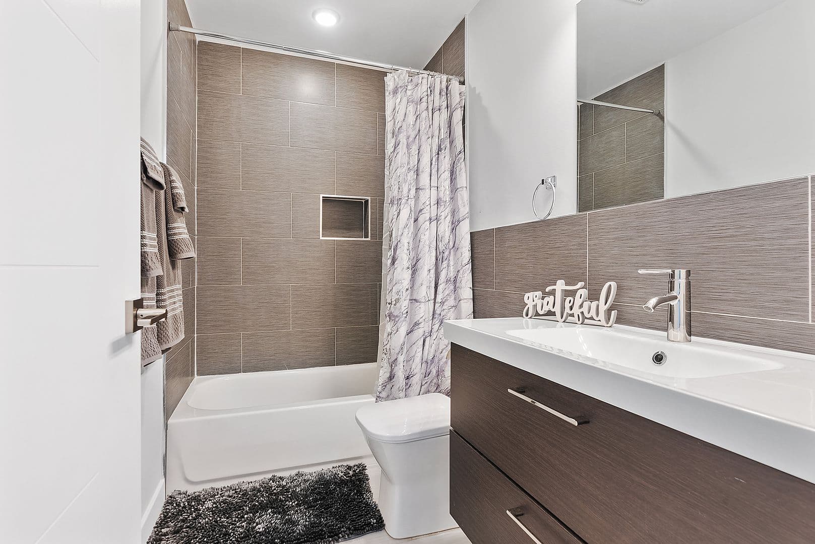 Philadelphia Apartment: 1261-63 N Newkirk St