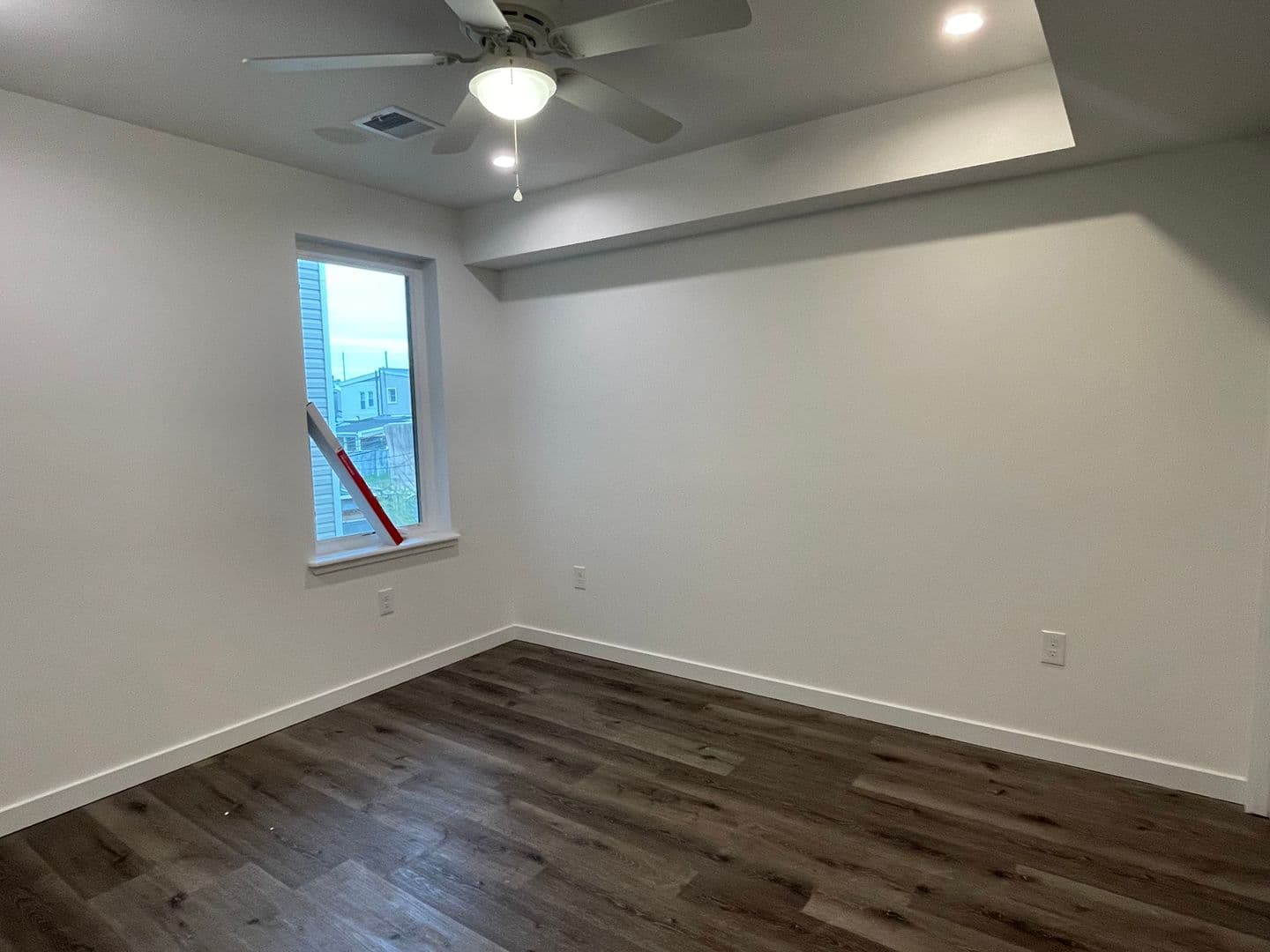 Philadelphia Apartment: 2366 Orthodox St