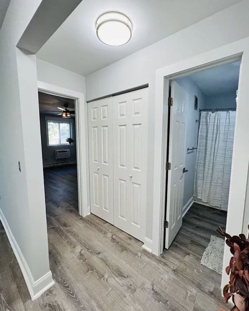 Stratford Apartment: 446-556 Hollister Street