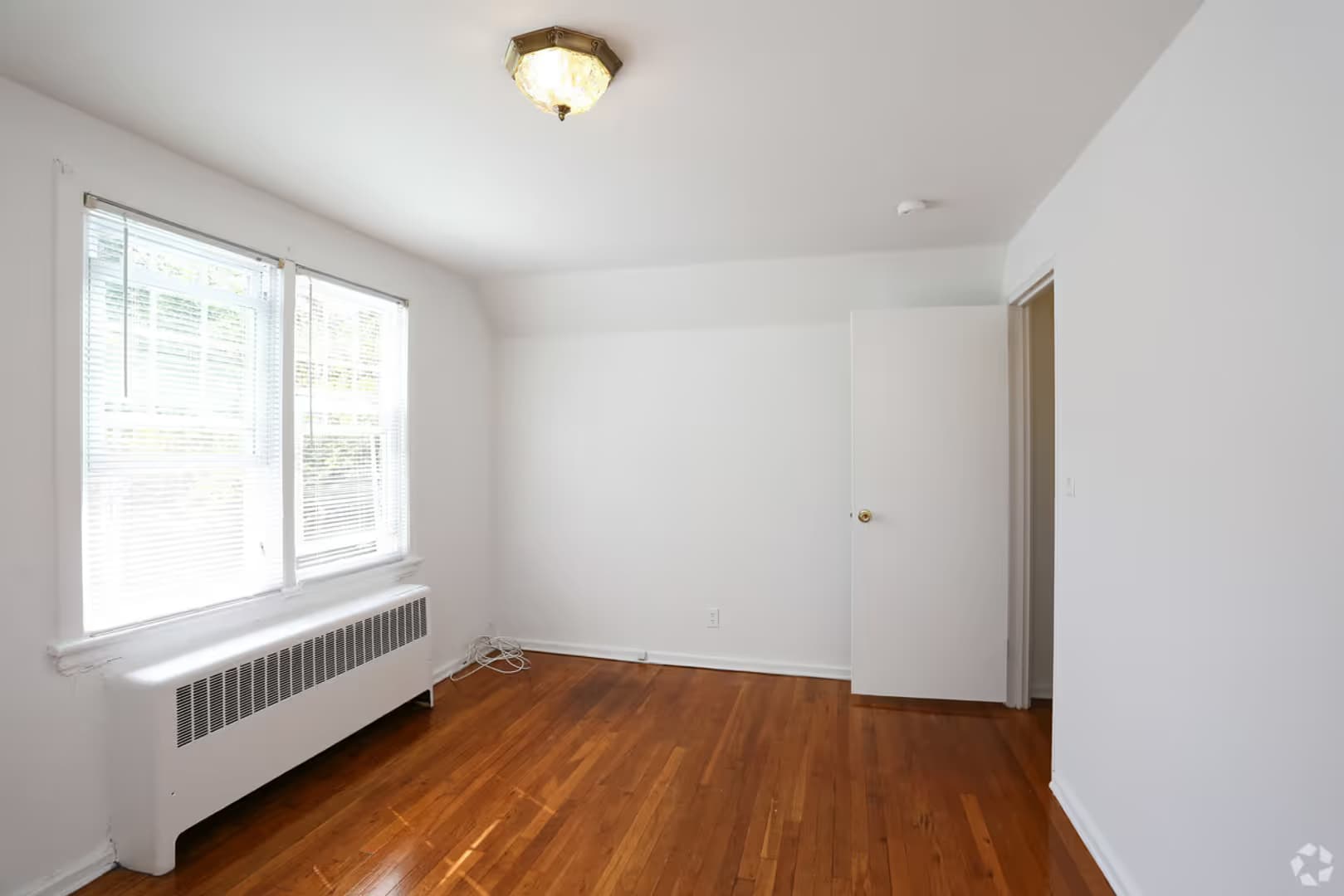 Groton Apartment: 126 Litton Ave