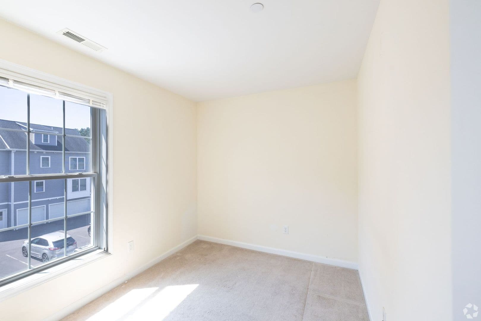 Norwalk Townhome: 4 Summer Street