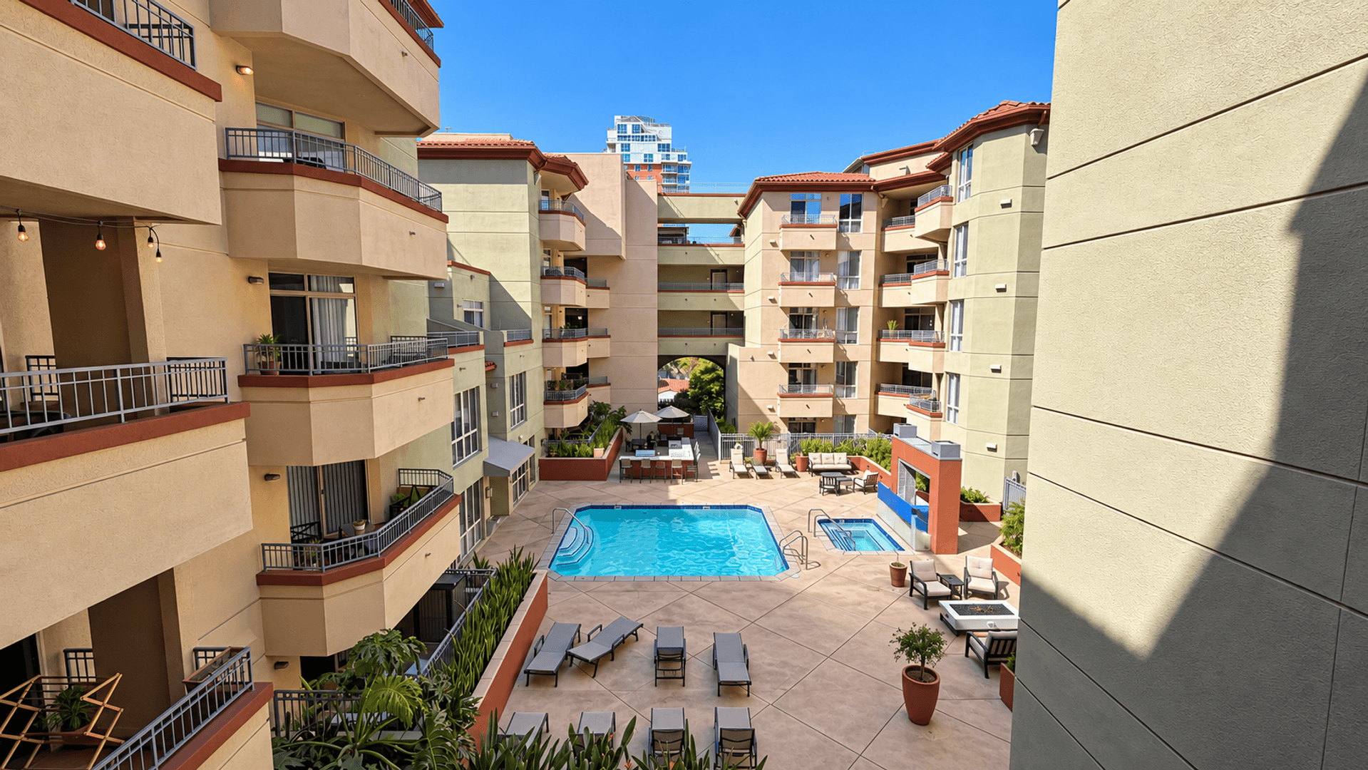 San Diego Condo: 1501 Front St Unit 419
