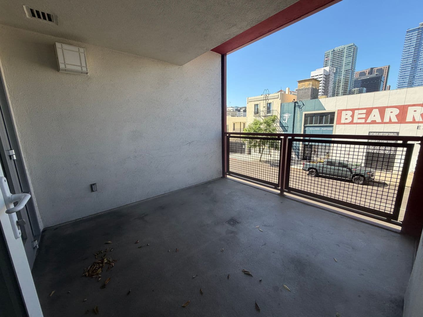 San Diego House: 875 G Street #203