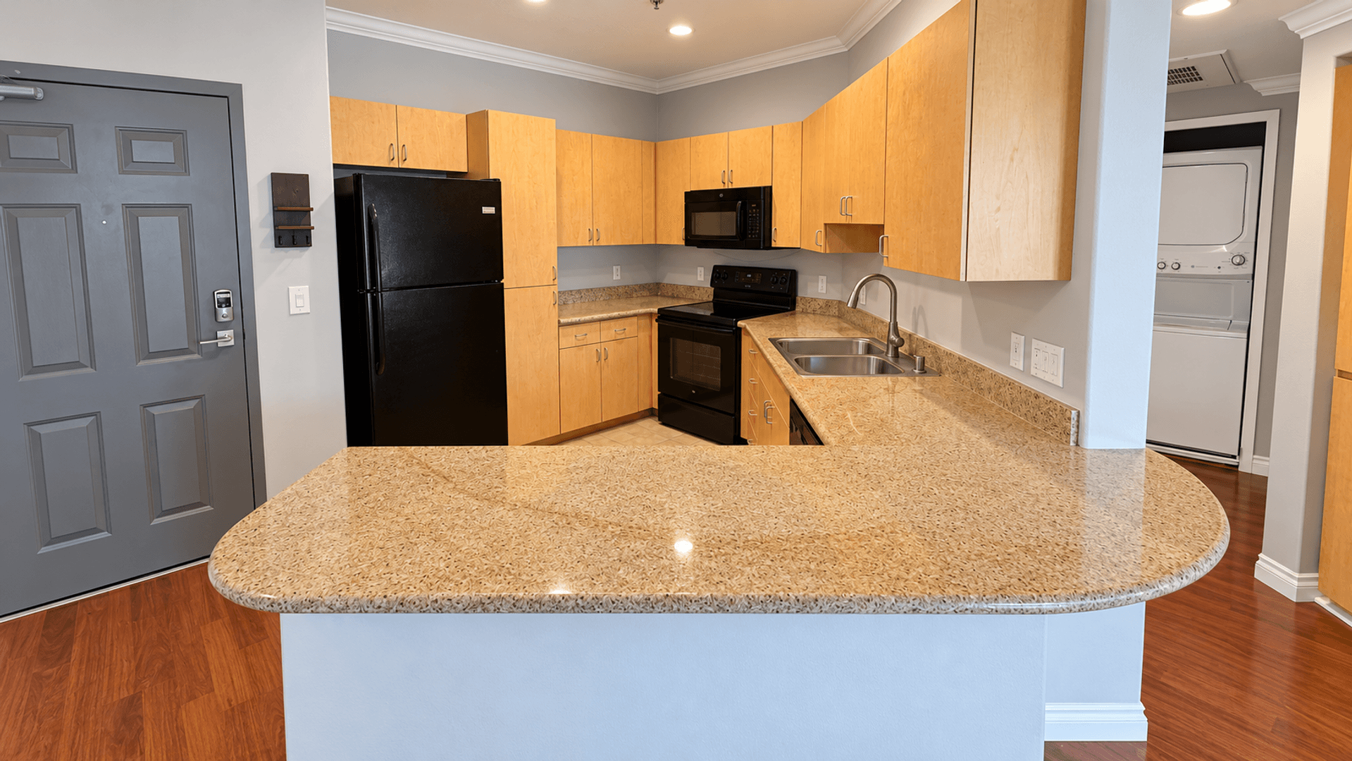 San Diego Condo: 1501 Front St Unit 419