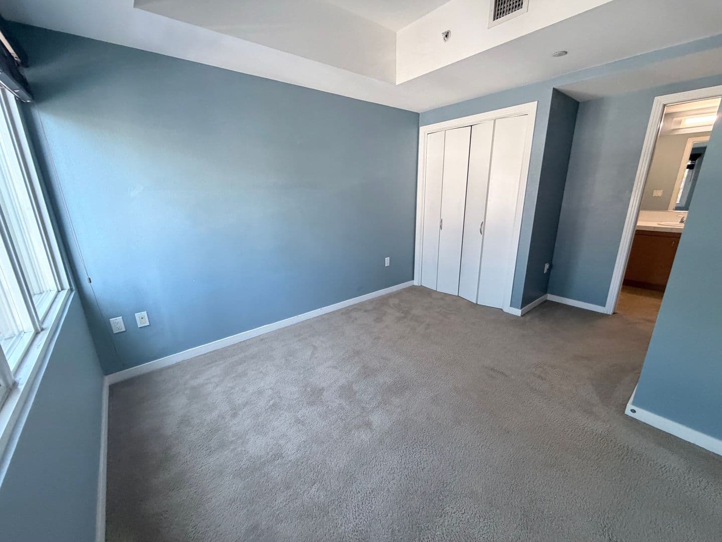 San Diego House: 875 G Street #203