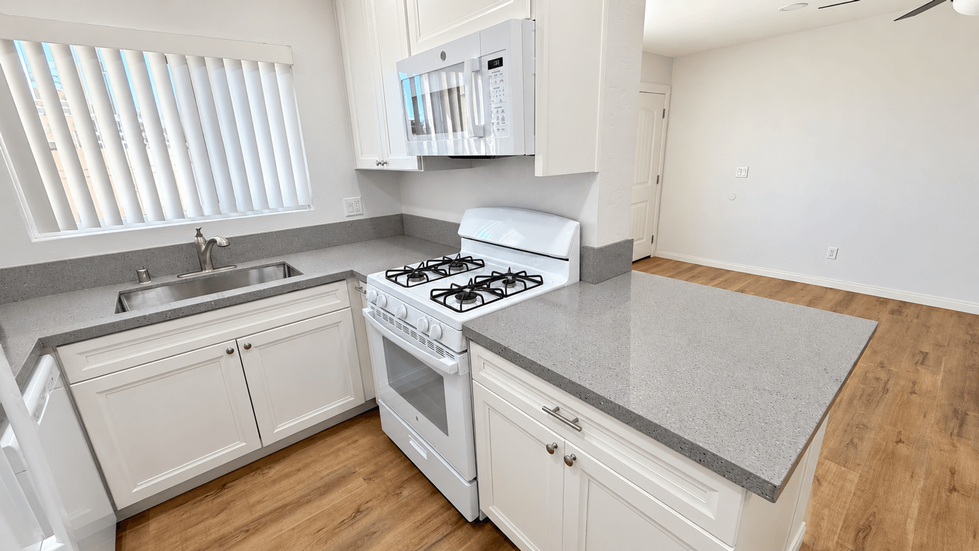 San Diego Apartment: 3860 Cherokee Ave