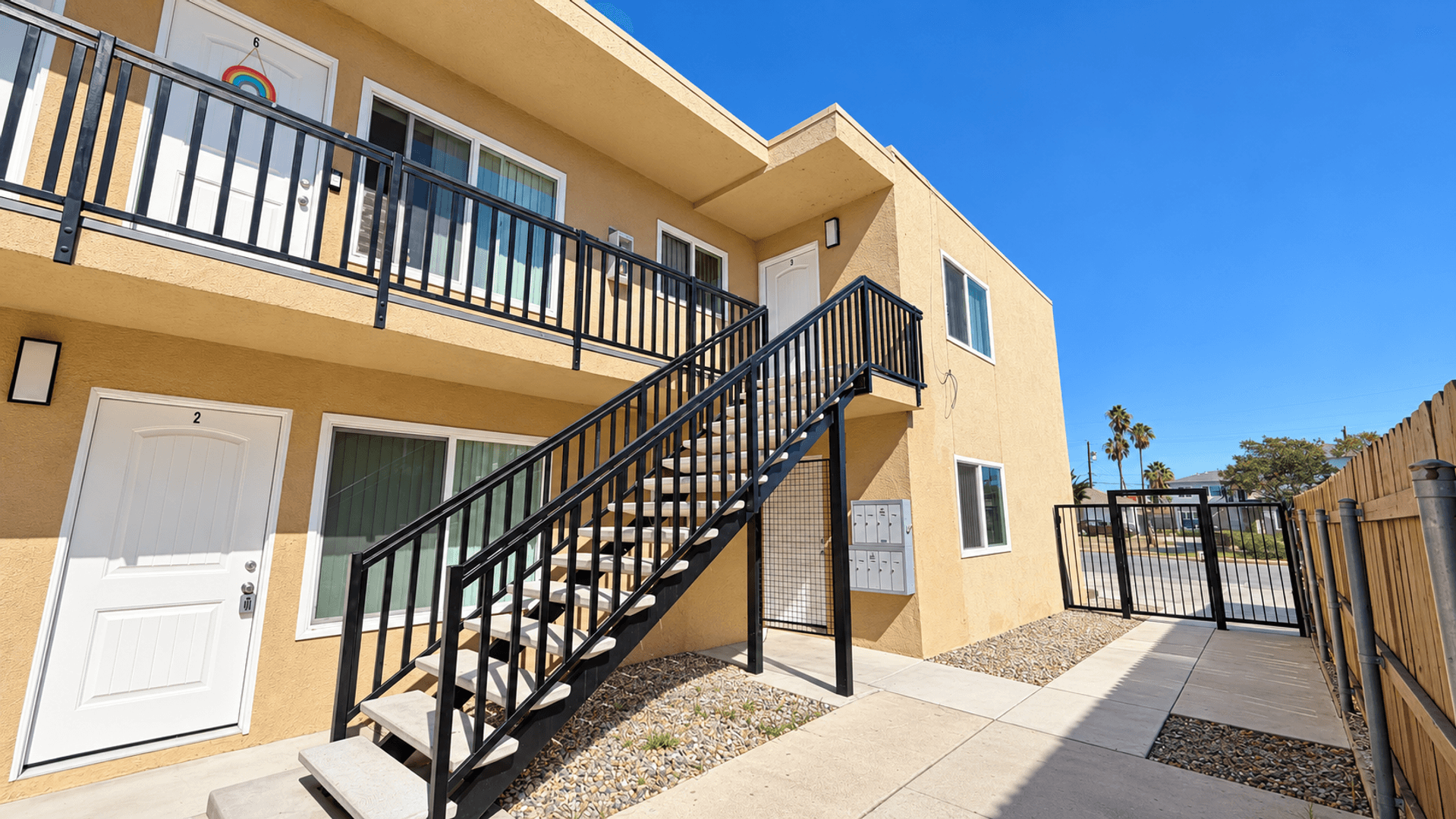 San Diego Apartment: 3860 Cherokee Ave