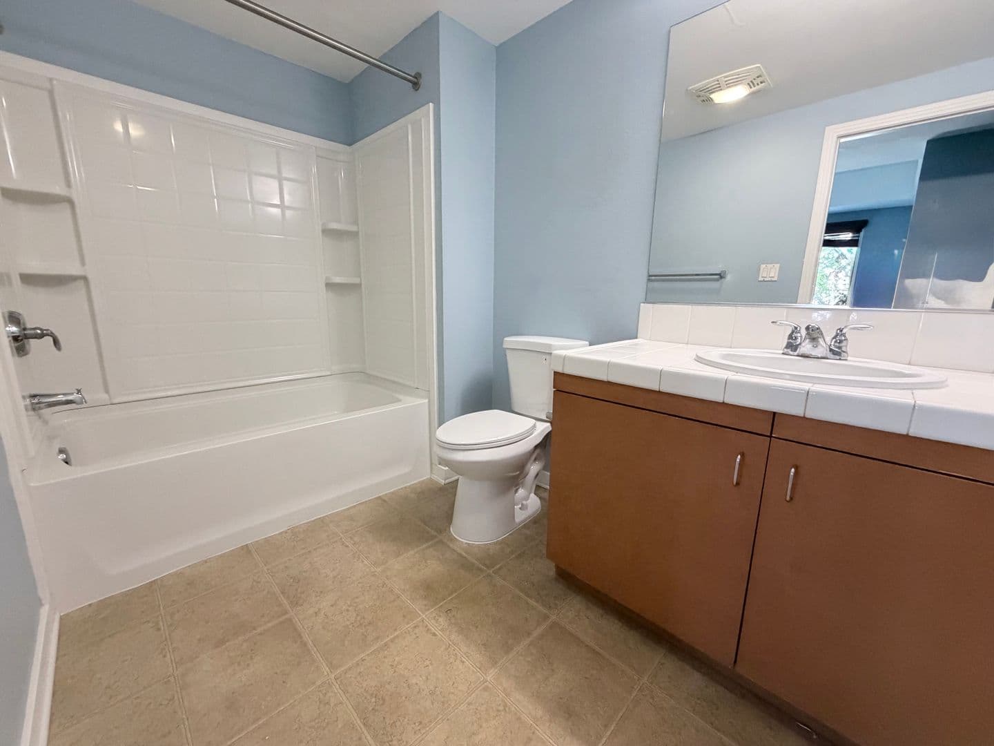 San Diego House: 875 G Street #203