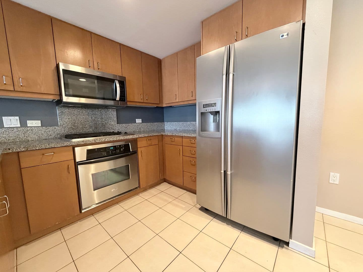 San Diego House: 875 G Street #203