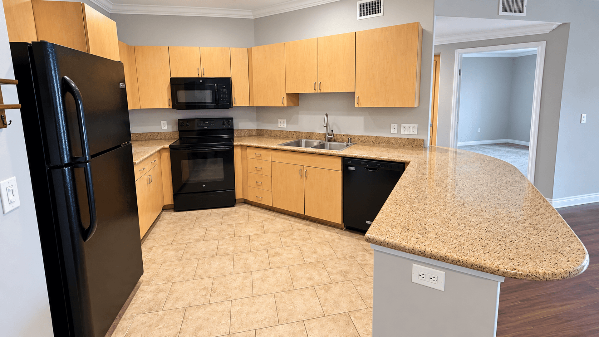 San Diego Condo: 1501 Front St Unit 419
