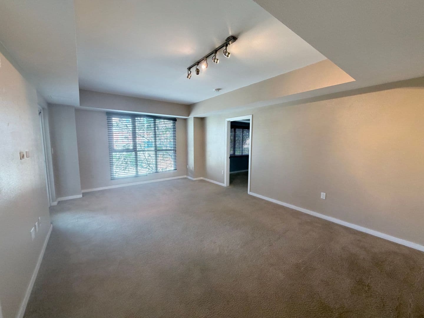 San Diego House: 875 G Street #203