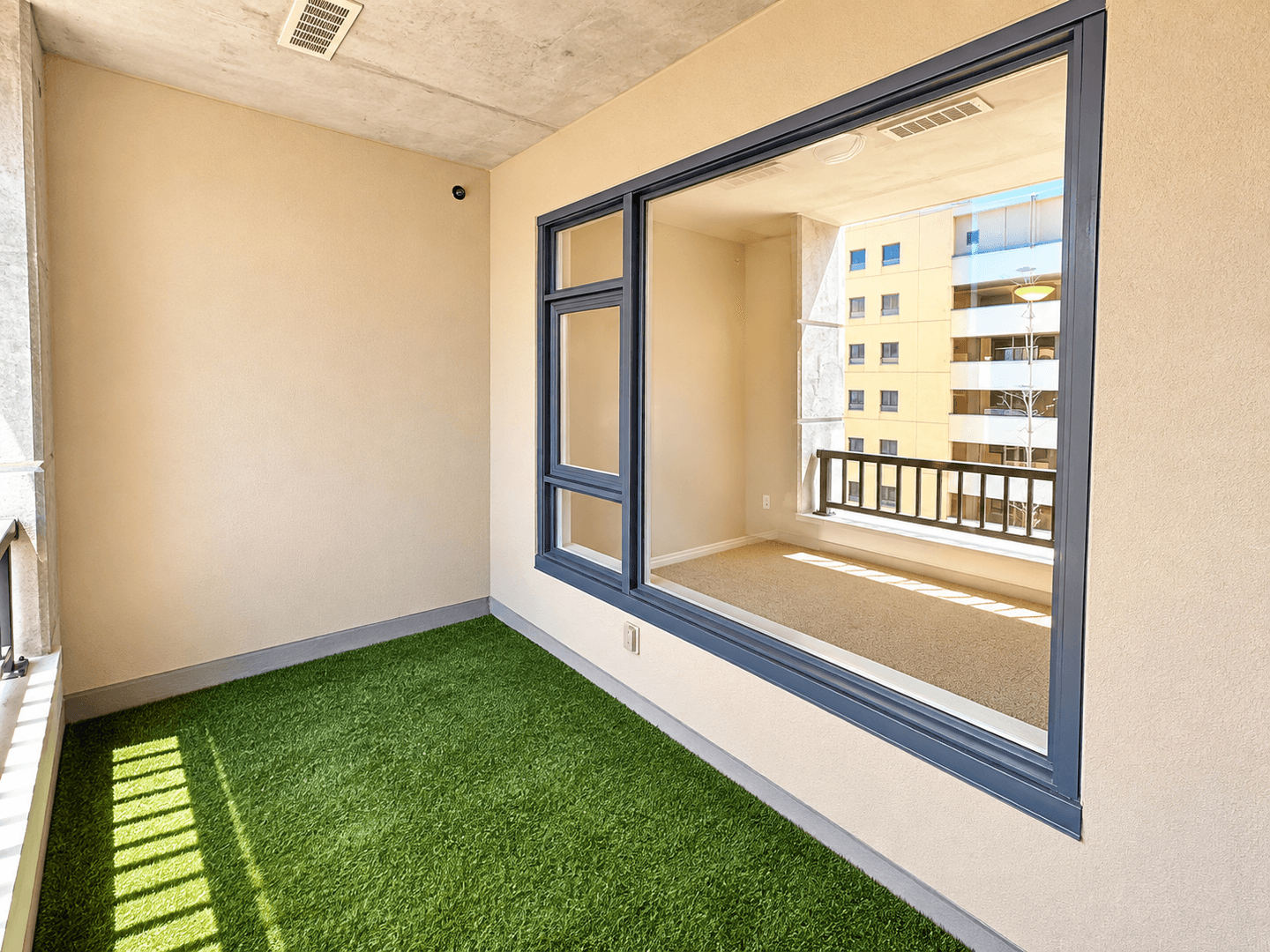 San Diego Condo: 530 K St Unit 415