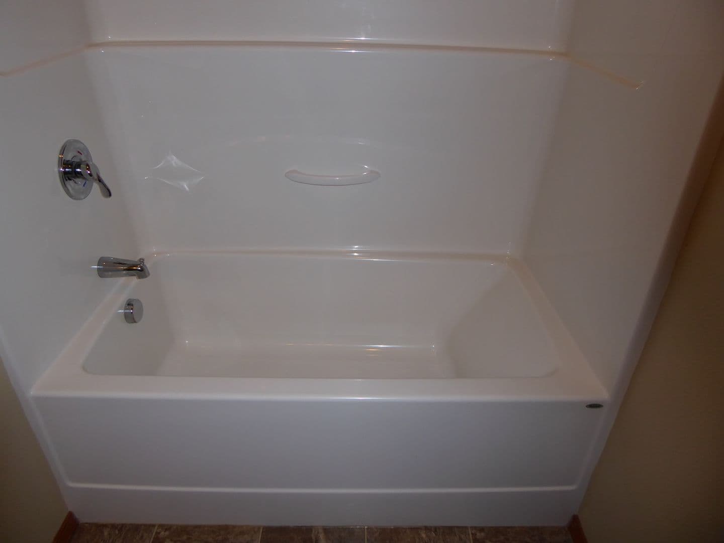 Lynden Apartment: 2202 Mercedes Drive